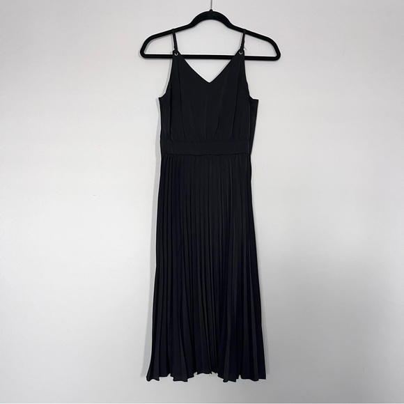 Dresses & Skirts - Elegant Black Pleated Midi Dress Size S Elegant & Classic